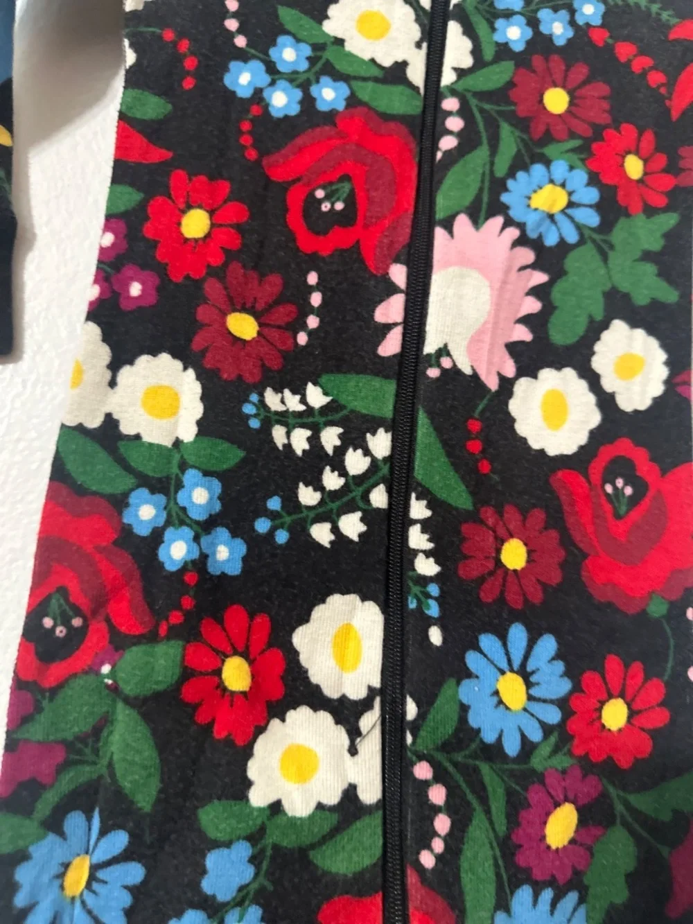 Hanna Andersson Black Floral One Piece Zippy Pajama 6-12 Months